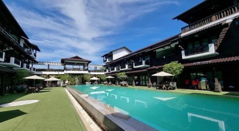 Villa D'Acqua Resort Masjid Tanah Esterno foto